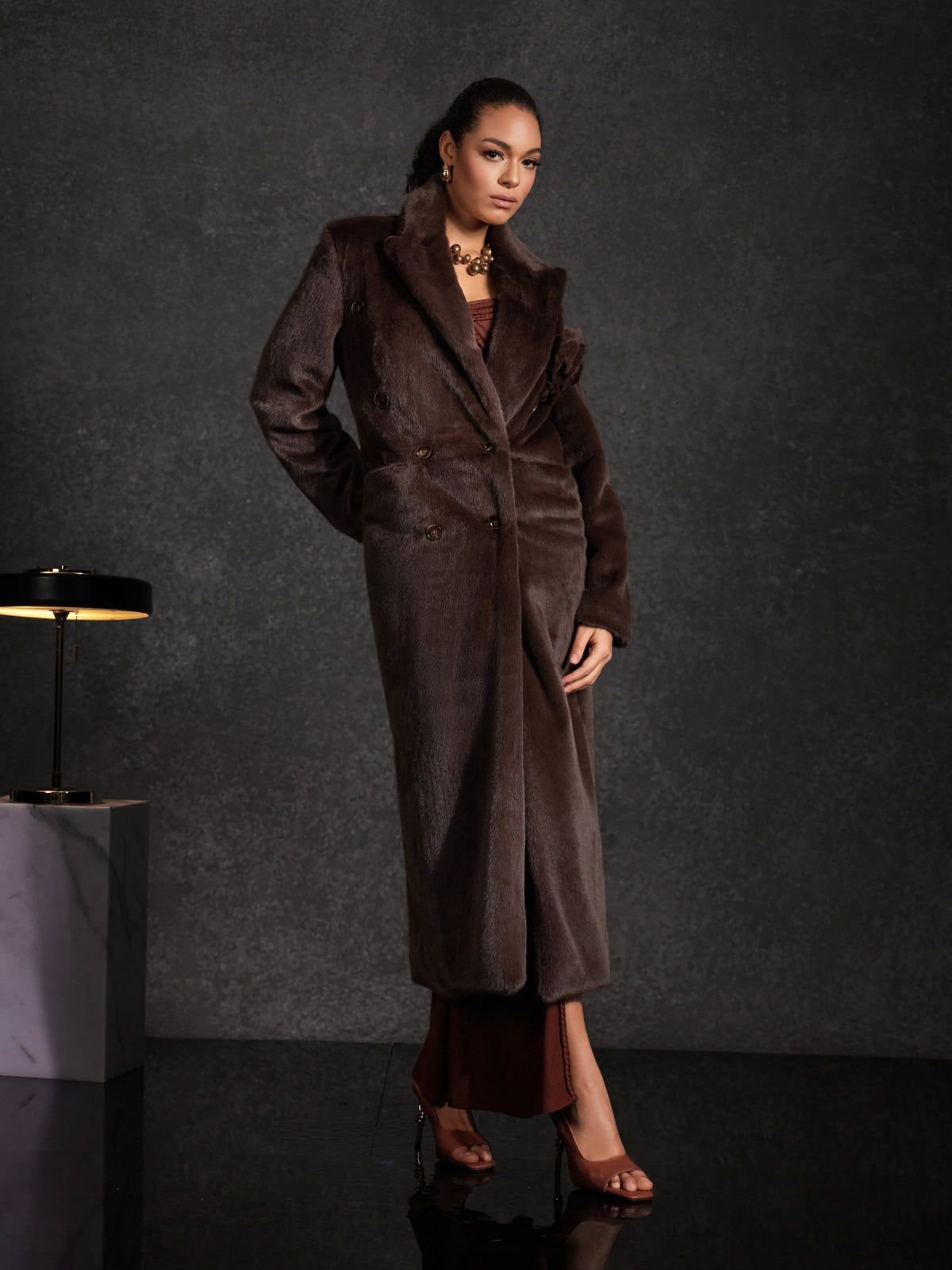 Abrigo de Pelo Sintético