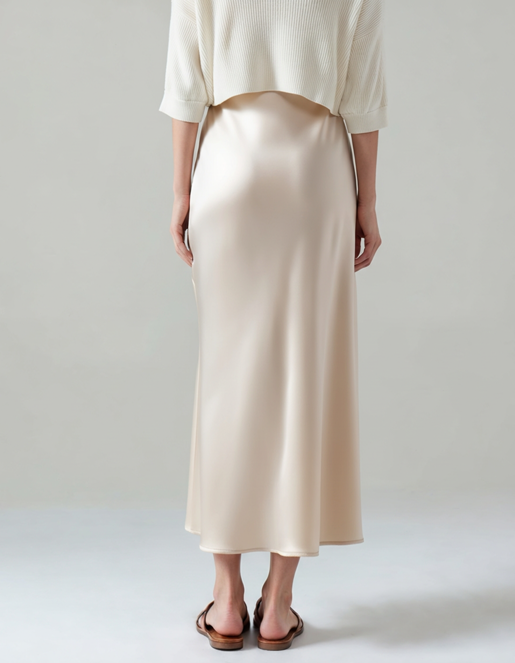 Falda Midi Satinada